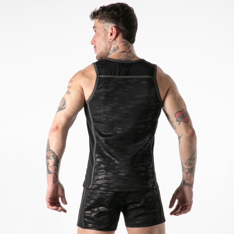 LOCKER GEAR - REGATA PRETA COM ACESSO MILITAR COMPLETO - TAMANHO L